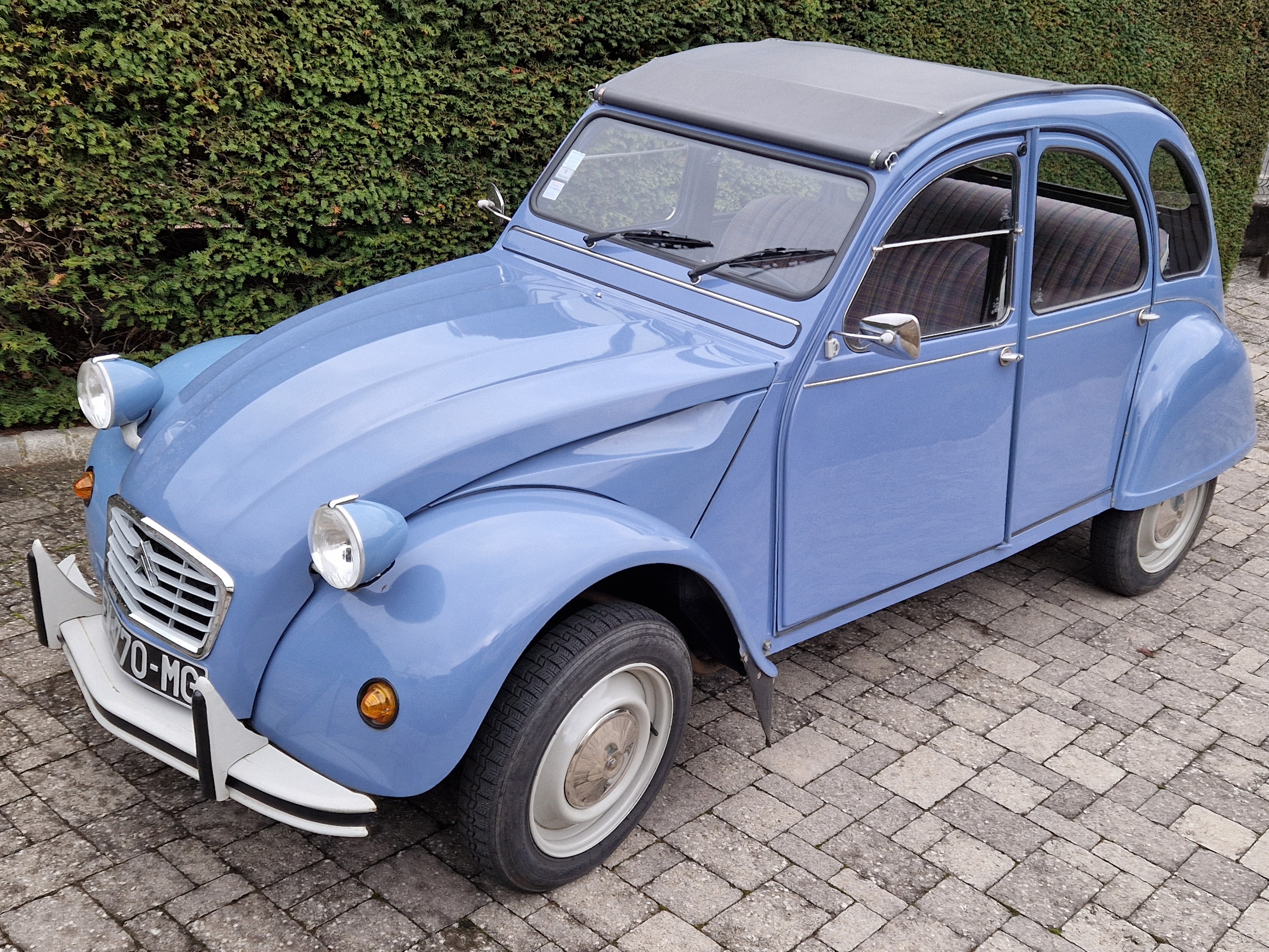 CITROEN 2CV6 AZKA 1990
