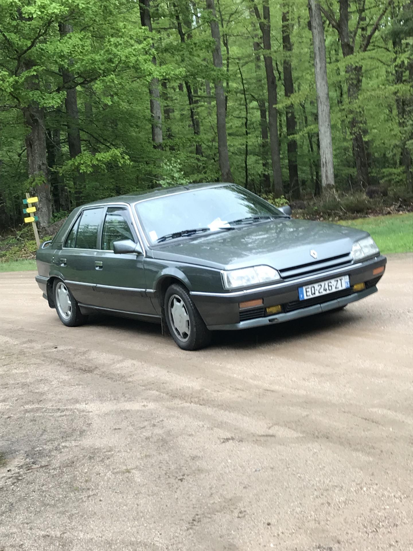 RENAULT R 25 TURBO DX  1988